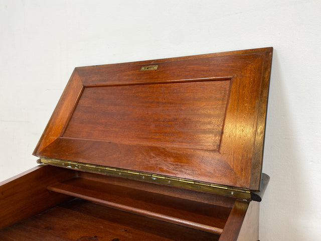 WMK I Vornehmer antiker Schreibpult mit handverzierten Volutenstützen und aufklapp. Fach I Konsolentisch Schreibtisch Kommode Konsole Sekretär Gründerzeit Biedermeier Vintage Berlin Bremen Heidelberg