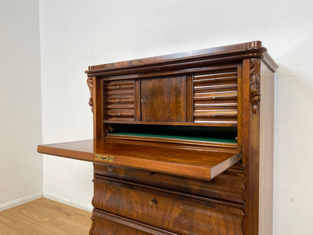 WMK I Wunderschöner antiker Sekretär , Vollholz in Nussbaum , mit Schubladen und stabiler Schreibklappe, um 1860 I Schrank Schreibschrank Highboard Kommode Desk Biedermeier Vintage Berlin Dresden Bonn