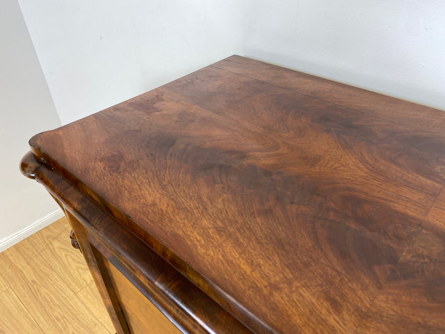 WMK I Wunderschöner antiker Sekretär , Vollholz in Nussbaum , mit Schubladen und stabiler Schreibklappe, um 1860 I Schrank Schreibschrank Highboard Kommode Desk Biedermeier Vintage Berlin Dresden Bonn