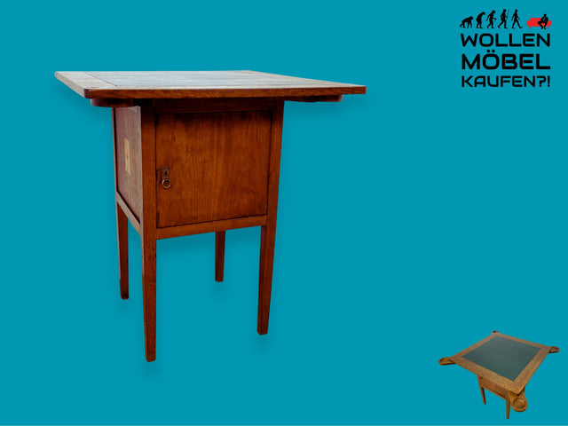 WMK I Einzigartiger antiker Spieltisch aus Eiche mit Spielefach, Getränkehaltern & Leder Einlage, um 1920 I Kartentisch Pokertisch Holztisch Küchentisch Tisch Schachtisch Jugendstil Art Deco Vintage