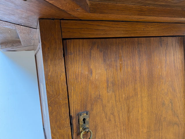 WMK I Einzigartiger antiker Spieltisch aus Eiche mit Spielefach, Getränkehaltern & Leder Einlage, um 1920 I Kartentisch Pokertisch Holztisch Küchentisch Tisch Schachtisch Jugendstil Art Deco Vintage