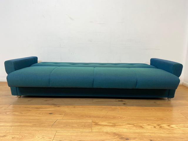 WMK I Stilvolles & sehr gut erhaltenes blaues 60er Jahre Schlafsofa in tollem Originalbezug I Sofa Couch Klappcouch 4-Sitzer Daybed Sitzgarnitur Mid-Century Vintage Jeans Retro Berlin Nürnberg Halle
