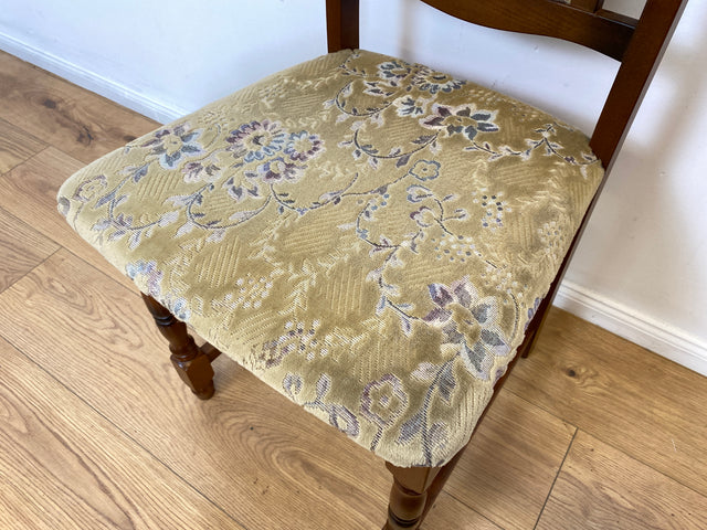 WMK # 1/3 Hübscher, bequemer und gut erhaltener brauner Vintage Stuhl im antikem Stil mit beigem floralem Brokat Bezug # Stuhl Holzstuhl Esszimmerstuhl Küchenstuhl Dining Chair Retro # Versand möglich