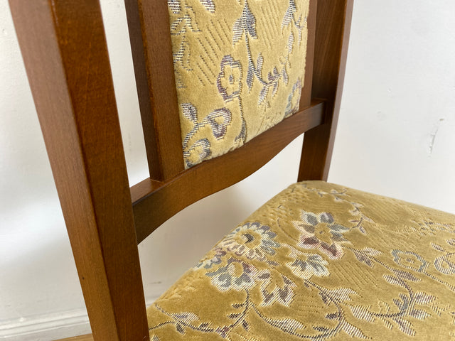 WMK # 1/3 Hübscher, bequemer und gut erhaltener brauner Vintage Stuhl im antikem Stil mit beigem floralem Brokat Bezug # Stuhl Holzstuhl Esszimmerstuhl Küchenstuhl Dining Chair Retro # Versand möglich