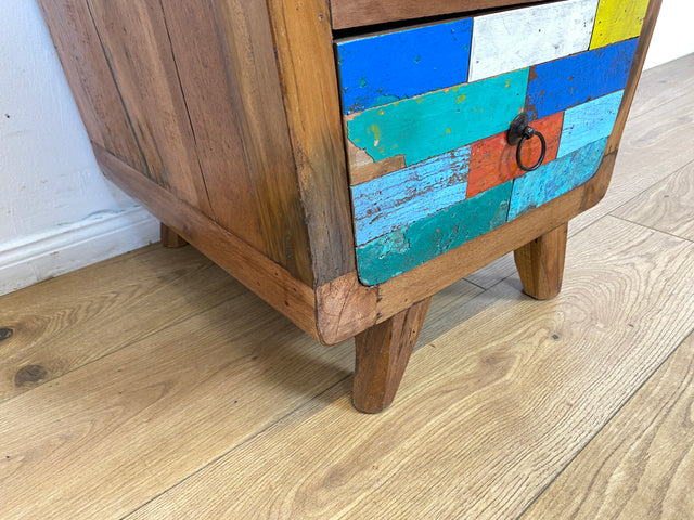 Boatwood by WMK # Formschöne bunte Kommode mit Schubladen , ein aus altem Bootsholz handgefertigtes Unikat aus massivem Teakholz # Nachttisch Nachtkommode Nachtschrank Beistelltisch Berlin Usedom Sylt