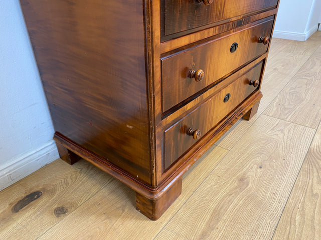 WMK # Sehr hübsche jedoch etwas abgenutzte dänische antike Kommode aus vollem Holz in Bierlasur mit Schubladen und Holzgriffen # Wäschekommode Schrank Schubladenkommode Sideboard Vintage Art Deco 30er