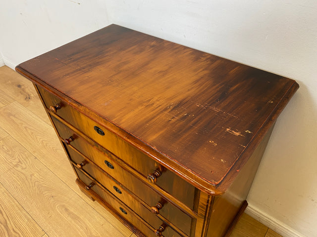 WMK # Sehr hübsche jedoch etwas abgenutzte dänische antike Kommode aus vollem Holz in Bierlasur mit Schubladen und Holzgriffen # Wäschekommode Schrank Schubladenkommode Sideboard Vintage Art Deco 30er