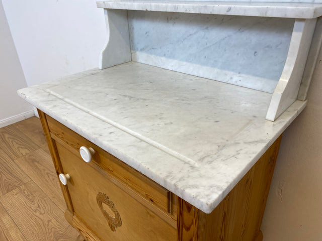 WMK Wunderschöne dänische antike Kommode aus vollem Holz mit weißem Marmor Aufsatz und Schublade , um 1910 # Marmorkommode Flurkommode Waschtisch Waschkommode Badschrank Weichholz Jugendstil Vintage