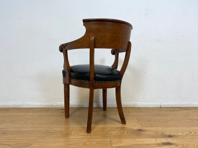 WMK I Vornehmer dänischer antiker Salonstuhl mit Armlehnen, Intarsien und schwarzem Kunst Leder, um 1900 I Stuhl Sessel Armchair Esszimmer Küchenstuhl Biedermeier Vintage Berlin München Stuttgart