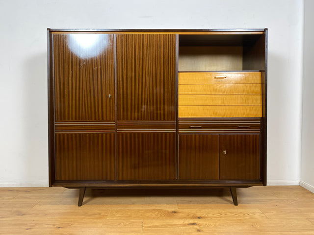 WMK I Stilvoller und geräumiger dunkler Mid-Century Wohnzimmerschrank mit Bar Fach