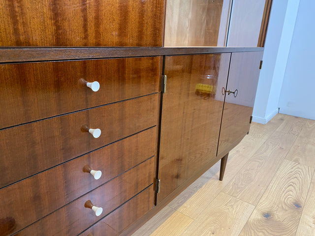 WMK I Sehr schöner dunkler Mid-Century Wohnzimmerschrank aus 1967 in Mahagoni mit Vitrine und Schubladen I Schrank Highboard Anrichte Sideboard Vintage 70er 60er DDR Berlin Leipzig Düsseldorf Bremen