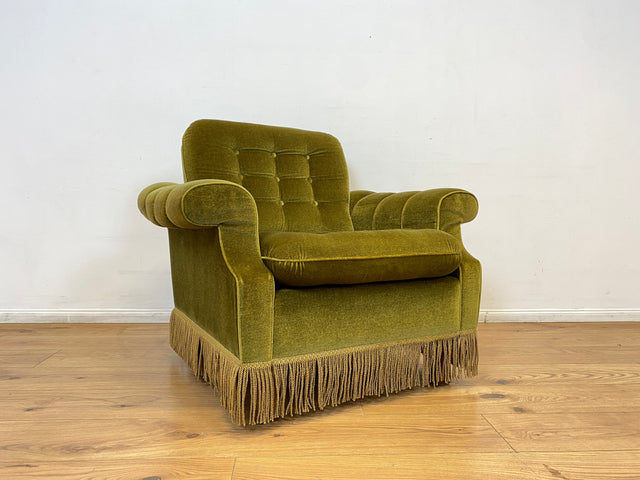 WMK I Sehr schöner und äußerst gemütlicher Vintage Sessel mit grandiosem gestepptem grünem Samtbezug & Fransen I Lesesessel Armchair Sitzgarnitur Polstergarnitur Samt Retro I Berlin Augsburg Duisburg