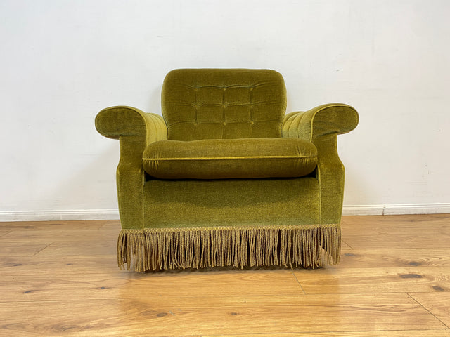 WMK I Sehr schöner und äußerst gemütlicher Vintage Sessel mit grandiosem gestepptem grünem Samtbezug & Fransen I Lesesessel Armchair Sitzgarnitur Polstergarnitur Samt Retro I Berlin Augsburg Duisburg