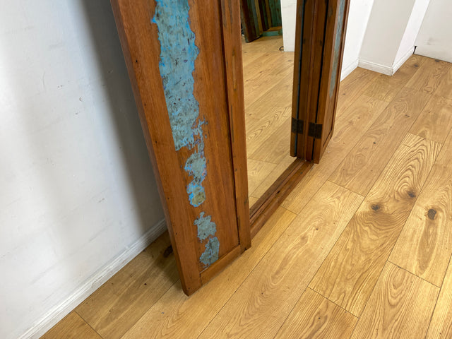 Boatwood by WMK I Einzigartiger großer Wandspiegel aus altem Bootsholz mit Fensterläden in Blau I handgefertigtes Unikat I Teakholz massiv I Ganzkörper Spiegel Stand Mirror Flur Tür Lamellen Garderobe