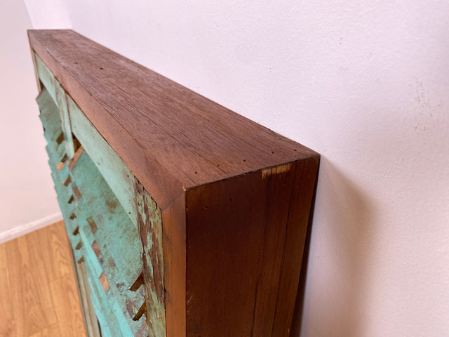 Boatwood by WMK I Einzigartiger großer Wandspiegel aus altem Bootsholz mit Fensterläden in Grün I handgefertigtes Unikat I Teakholz massiv I Ganzkörper Spiegel Stand Mirror Flur Tür Garderobe Lamellen