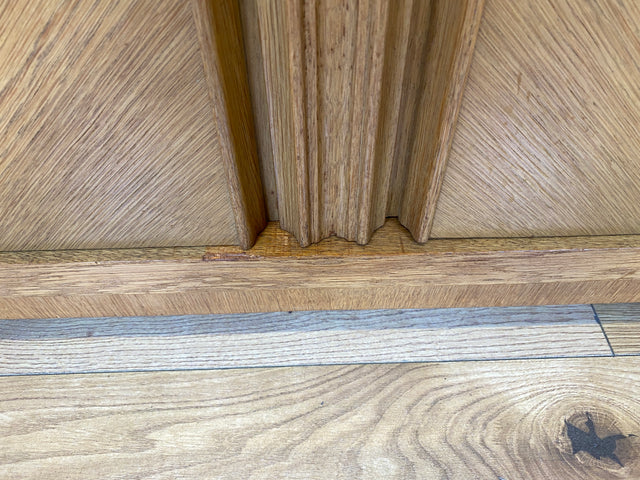 WMK I Besonders schöner und perfekt aufgeteilter großer Mid-Century Kleiderschrank aus vollem Holz in Eiche I Schrank Schlafzimmerschrank Wäscheschrank Wardrobe Vintage 50er Berlin Regensburg Schwerin