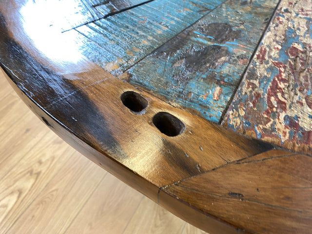 Boatwood by WMK I Einzigartiger großer runder Esstisch I Handgefertigtes Unikat aus altem Bootsholz auf neuem Metallgestell # Tisch Küchentisch Holztisch Dinning Table Bootsholz Treibholz Berlin Köln