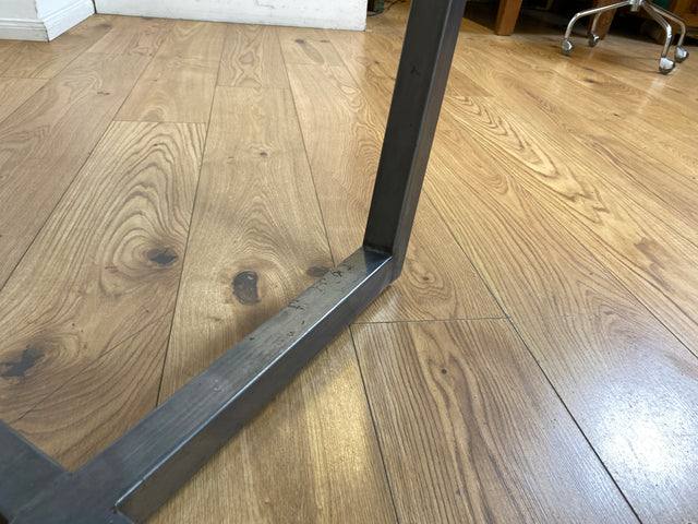 Boatwood by WMK I Einzigartiger großer runder Esstisch I Handgefertigtes Unikat aus altem Bootsholz auf neuem Metallgestell # Tisch Küchentisch Holztisch Dinning Table Bootsholz Treibholz Berlin Köln