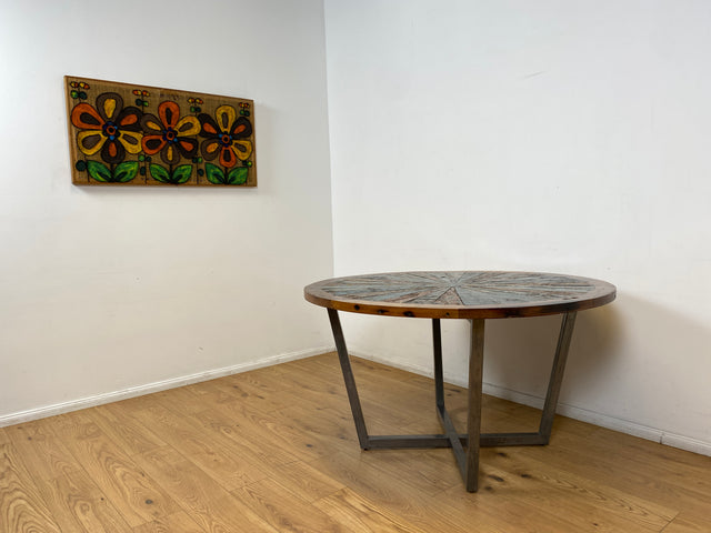 Boatwood by WMK I Einzigartiger großer runder Esstisch I Handgefertigtes Unikat aus altem Bootsholz auf neuem Metallgestell # Tisch Küchentisch Holztisch Dinning Table Bootsholz Treibholz Berlin Köln