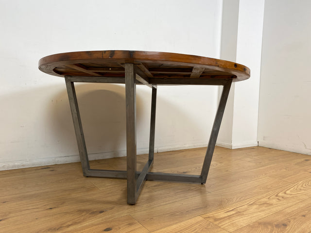 Boatwood by WMK I Einzigartiger großer runder Esstisch I Handgefertigtes Unikat aus altem Bootsholz auf neuem Metallgestell # Tisch Küchentisch Holztisch Dinning Table Bootsholz Treibholz Berlin Köln