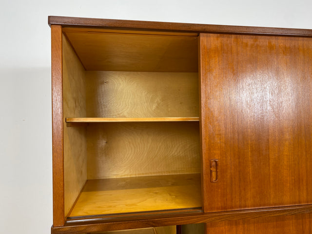 WMK # Hochwertiger & sehr gut erhaltener großer skandinavischer Mid-Century Kleiderschrank mit Schiebetüren, Vollholz in Teak # Schrank Wäscheschrank Schlafzimmerschrank Danish Design Vintage Teakholz