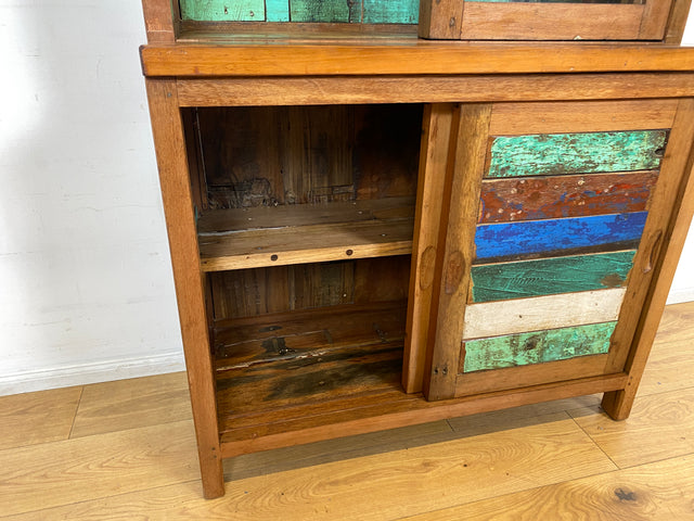 Boatwood by WMK I Einzigartige handgefertigte Vitrine aus altem Bootsholz mit Schiebetüren I Regal Büchervitrine Bücherregal Bücherschrank Highboard Geschirrschrank Küchenschrank Bremen Passau Köln