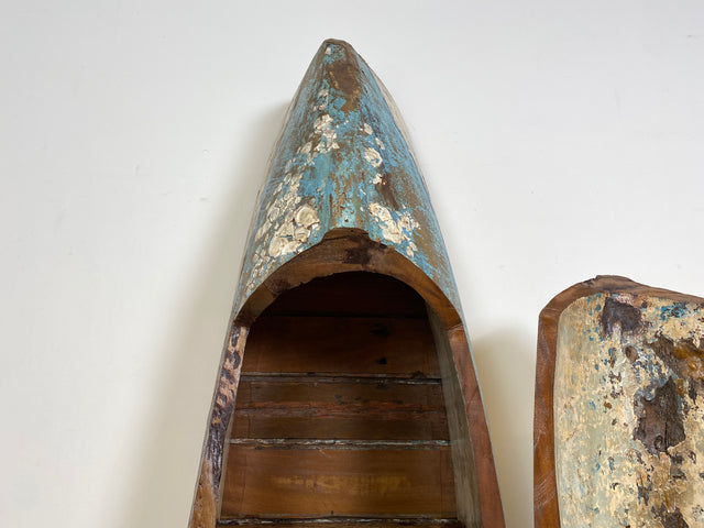 Boatwood by WMK I Einzigartiger handgefertigter Schrank gebaut aus echtem Fischerboot I Highboard Bücherschrank Bücherregal Holzregal Wäscheschrank Kommode Boot Einbaum Rarität Kunstwerk Bootsmöbel