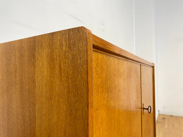 WMK I Stilvolle helle Mid-Century Kommode in Eiche, bau ähnlich mit VEB Hellerau I Sideboard Schrank Wäschekommode Anrichte TV Bank Schuhschrank Flurkommode 60er Vintage DDR Berlin Essen Regensburg