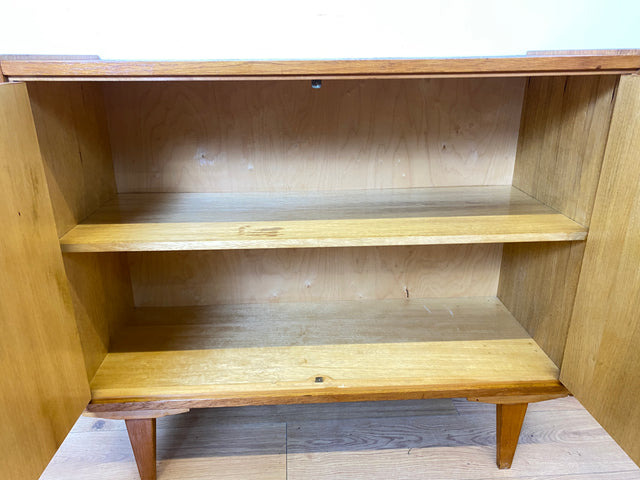 WMK I Stilvolle helle Mid-Century Kommode in Eiche, bau ähnlich mit VEB Hellerau I Sideboard Schrank Wäschekommode Anrichte TV Bank Schuhschrank Flurkommode 60er Vintage DDR Berlin Essen Regensburg