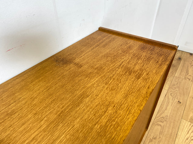 WMK I Stilvolle helle Mid-Century Kommode in Eiche, bau ähnlich mit VEB Hellerau I Sideboard Schrank Wäschekommode Anrichte TV Bank Schuhschrank Flurkommode 60er Vintage DDR Berlin Essen Regensburg