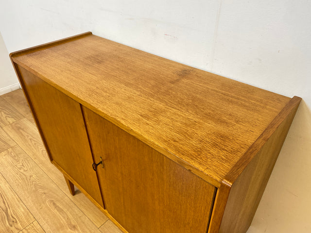 WMK I Stilvolle helle Mid-Century Kommode in Eiche, bau ähnlich mit VEB Hellerau I Sideboard Schrank Wäschekommode Anrichte TV Bank Schuhschrank Flurkommode 60er Vintage DDR Berlin Essen Regensburg
