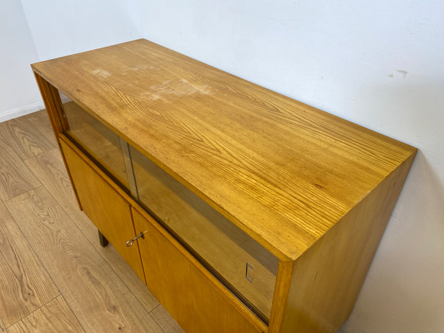 WMK I Sehr schöne helle Mid-Century Kommode mit Vitrine und konischen Füßen I Sideboard Wäschekommode TV Lowboard Bank Barkommode Chest Schrank Sideboard Vintage 50er 60er Frankfurt Magdeburg Potsdam
