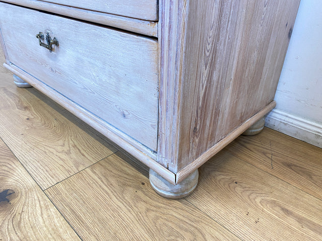 WMK I Sehr schöne helle antike Kommode aus vollem Holz mit Schubladen & Messinggriffen I Schubladenkommode Wäschekommode Schrank Wickelkommode Chest Biedermeier Gründerzeit Vintage Berlin Bremen Kiel