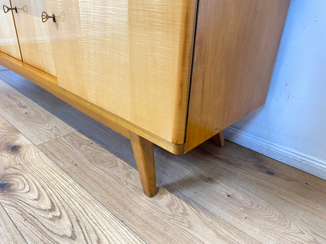 WMK I Besonders schöner heller Mid-Century Wohnzimmerschrank "Berlin" mit Vitrine und Glasböden I Schrank Highboard Anrichte Wohnwand Buffet Cabinet Sideboard Vintage 50er 60er München Köln Dresden