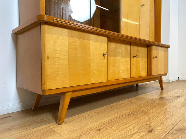 WMK I Besonders schöner heller Mid-Century Wohnzimmerschrank "Berlin" mit Vitrine und Glasböden I Schrank Highboard Anrichte Wohnwand Buffet Cabinet Sideboard Vintage 50er 60er München Köln Dresden