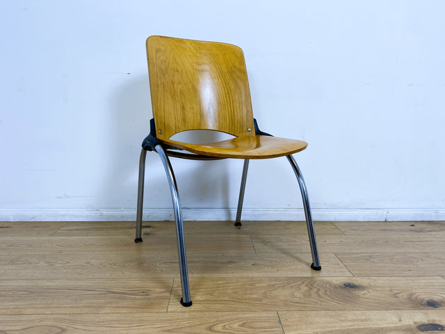 WMK I 1/6 Formschöner und sehr stabiler heller Vintage Stapelstuhl auf Chrom Füßen I Stuhl Holzstuhl Küchenstuhl Esszimmerstuhl Konferenzstuhl Cafe Gastro Industrial Design Berlin Hannover Landshut