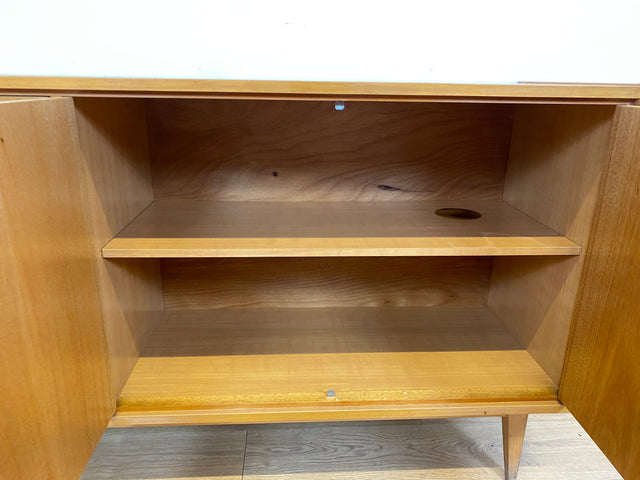 WMK I Versand 85€ I Stilvolles helles Mid-Century Sideboard mit Schubladen von VEB Südthüringer Möbelwerken, 1965 I Kommode Schrank Anrichte TV Bank Lowboard Cabinet 60er Vintage DDR Berlin Köln Trier