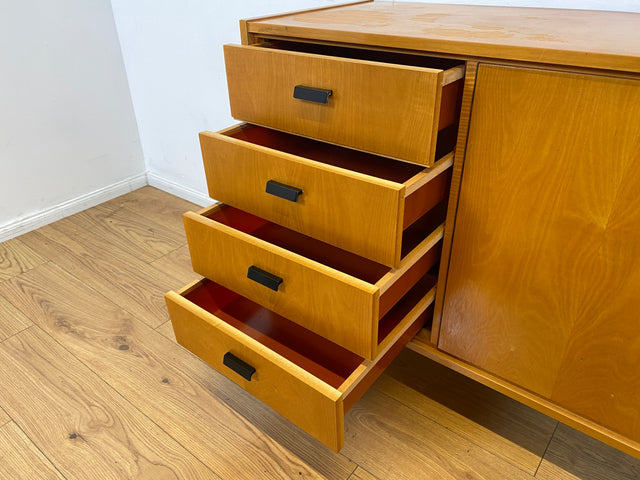 WMK I Versand 85€ I Stilvolles helles Mid-Century Sideboard mit Schubladen von VEB Südthüringer Möbelwerken, 1965 I Kommode Schrank Anrichte TV Bank Lowboard Cabinet 60er Vintage DDR Berlin Köln Trier