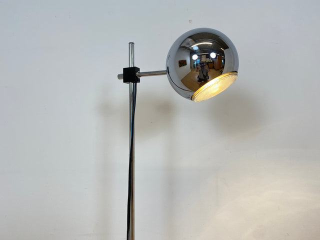 WMK I Zeitlos schöne & höhenverstellbare Space Age Designer Stehlampe von Staff aus Chrom mit neigbarem Ballonschirm I Lampe Stehleuchte Leselampe Leuchte Stativlampe Lamp 70er Vintage Berlin Hamburg