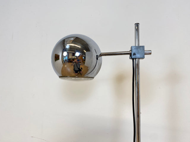 WMK I Zeitlos schöne & höhenverstellbare Space Age Designer Stehlampe von Staff aus Chrom mit neigbarem Ballonschirm I Lampe Stehleuchte Leselampe Leuchte Stativlampe Lamp 70er Vintage Berlin Hamburg