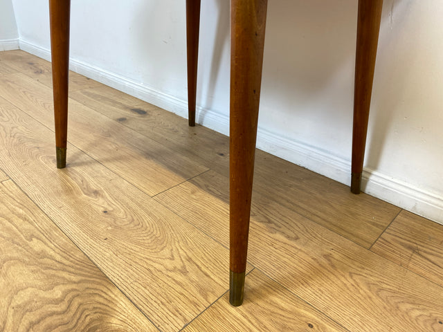WMK # Sehr hübsche kleine Mid-Century Kommode in Nussbaum und Mahagoni mit Schublade und hübschem Messinggriff # Schränkchen Beistelltisch Nachttisch Nachtschrank Nachtkommode Ablage 50er 60er Vintage