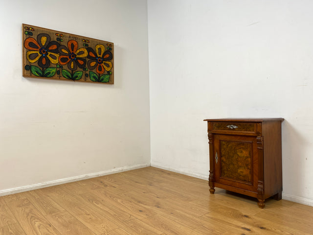 WMK I Vornehme kleine antike Kommode aus vollem Holz in Nussbaumwurzel mit Schublade , um 1880 I Schrank Schränkchen Ablage Flur Wäsche Vertiko Gründerzeit Historismus Vintage Berlin München Dresden