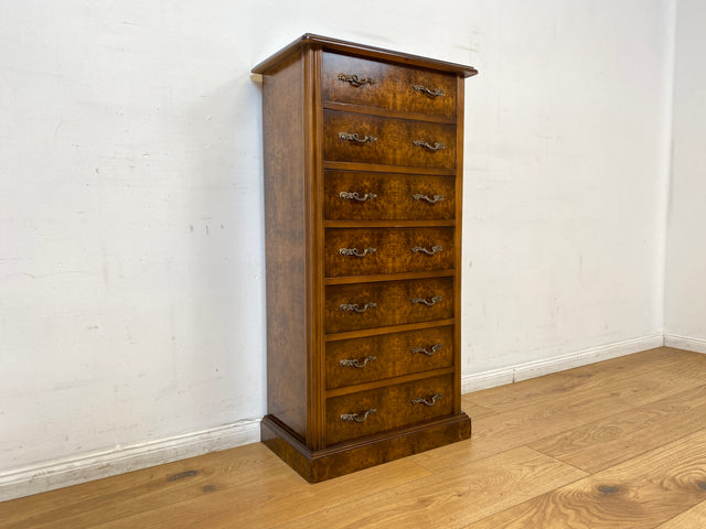 WMK I Versand 85€ I Elegante kleine dunkle Vintage Kommode mit 7 Schubladen und edlen Messinggriffen I Schubladenkommode Schrank Flurkommode Wäschekommode Säule Retro Berlin Bamberg Schwerin Duisburg