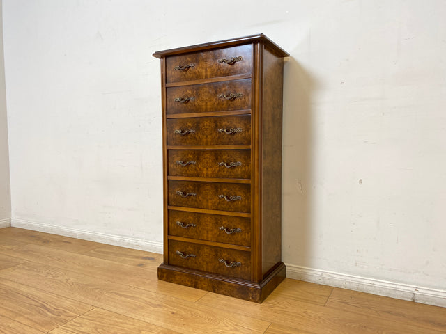 WMK I Versand 85€ I Elegante kleine dunkle Vintage Kommode mit 7 Schubladen und edlen Messinggriffen I Schubladenkommode Schrank Flurkommode Wäschekommode Säule Retro Berlin Bamberg Schwerin Duisburg