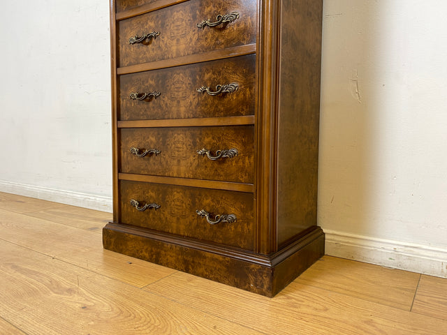 WMK I Versand 85€ I Elegante kleine dunkle Vintage Kommode mit 7 Schubladen und edlen Messinggriffen I Schubladenkommode Schrank Flurkommode Wäschekommode Säule Retro Berlin Bamberg Schwerin Duisburg