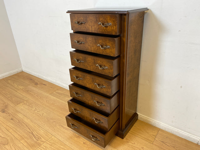 WMK I Versand 85€ I Elegante kleine dunkle Vintage Kommode mit 7 Schubladen und edlen Messinggriffen I Schubladenkommode Schrank Flurkommode Wäschekommode Säule Retro Berlin Bamberg Schwerin Duisburg