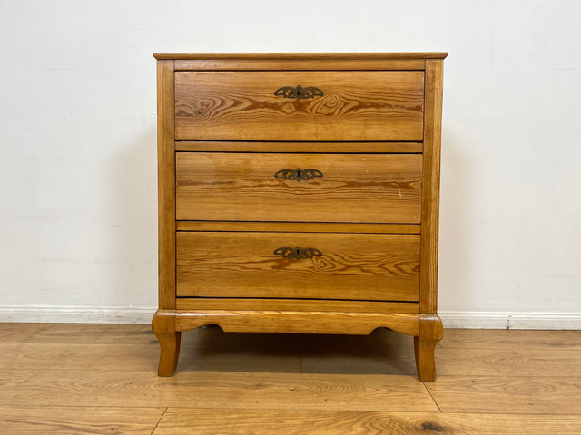 WMK I Wunderschöne kleine nordische antike Kommode aus vollem Holz mit Schubladen und Messingbeschlägen I Schrank Flur Weichholz Wäsche Bauern Landhaus Vintage Biedermeier Berlin Bielefeld Düsseldorf