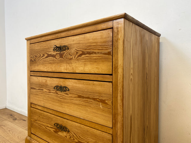 WMK I Wunderschöne kleine nordische antike Kommode aus vollem Holz mit Schubladen und Messingbeschlägen I Schrank Flur Weichholz Wäsche Bauern Landhaus Vintage Biedermeier Berlin Bielefeld Düsseldorf