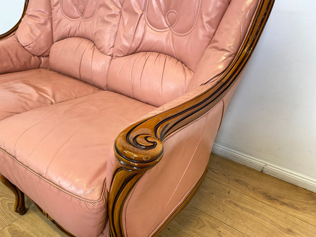 WMK I Elegantes und sehr gemütliches kleiner Stilmöbel Sofa im Barock Stil mit seltenem Altrosa Echtleder Bezug I Couch Sofa 2-Sitzer 2er Leder Leather Rokoko Chippendale Vintage Berlin Dresden Bayern