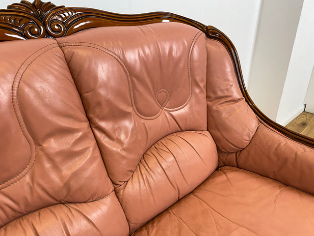 WMK I Elegantes und sehr gemütliches kleiner Stilmöbel Sofa im Barock Stil mit seltenem Altrosa Echtleder Bezug I Couch Sofa 2-Sitzer 2er Leder Leather Rokoko Chippendale Vintage Berlin Dresden Bayern